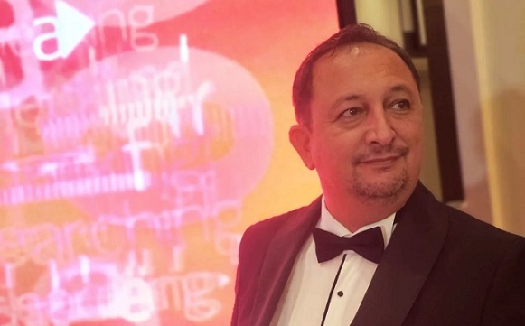 İş insanı Özbek: 30 Ağustos dünyanın bağımsızlık meşalesidir