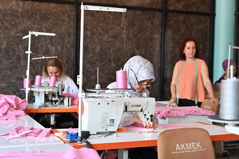 Sosyal demokrat belediyeciliğin örnek atölyesi Kepez’de