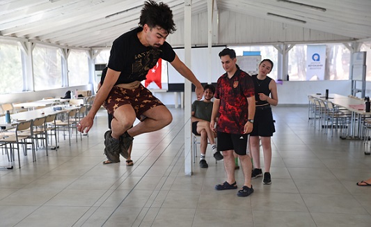 Antalya’da Doğu-Batı Kampı ile gençler buluştu!