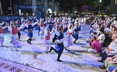 Yöreler Renkler Festivali’nde Ege ve Marmara Rüzgarı Esti