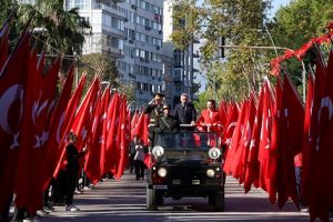 Antalya’da Cumhuriyet Bayramı coşkusu yaşandı