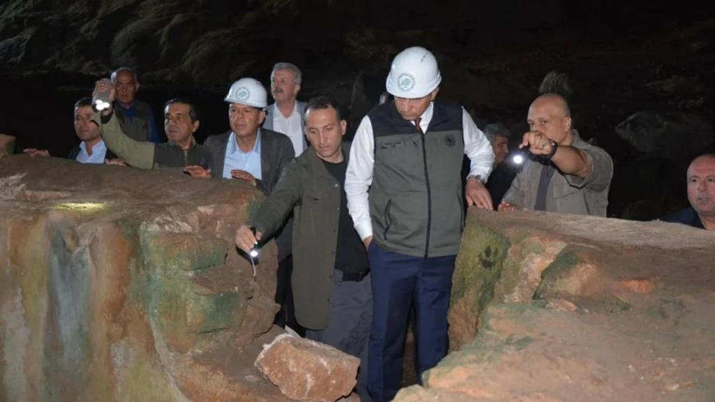 Vali Şahin Kocain Mağarasında Hayran Kaldı