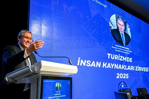 Turizmde İnsan Kaynakları Zirvesi’nde Eğitim, İstihdam Ve 12 Ay Turizm Vurgusu