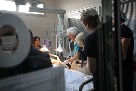 Kolu ve Bacağı Kopan Hastalar 10 Saatte Aynı Anda Ameliyat Edildi