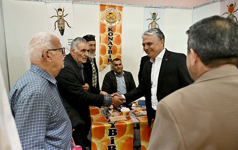 Başkan Uysal’dan arıcılara destek