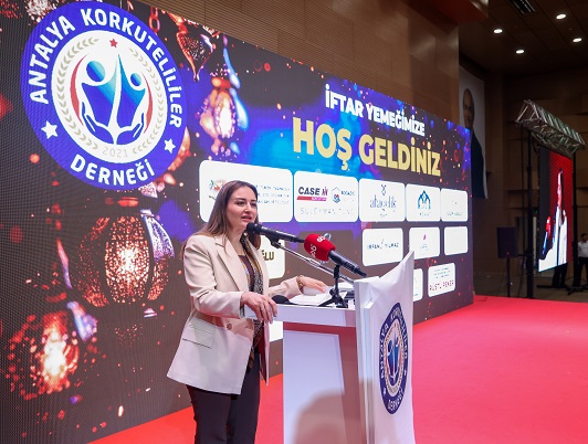 Başkan Vekili Özdemir Korkutelililerle iftarda bir araya geldi