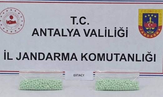 Antalya Döşemealtı’nda bin 104 adet uyuşturucu hap ele geçirildi
