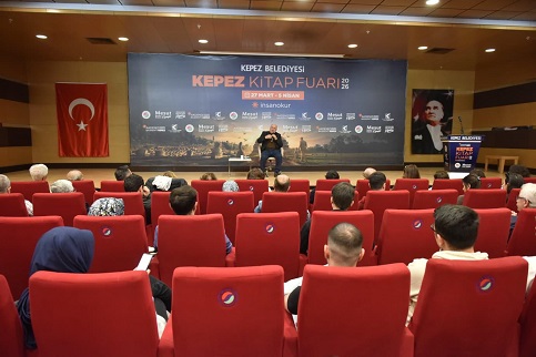 Prof. Dr. Ahmet Taşağıl, Kepez Kitap Fuarı’nda Türk tarihini anlattı