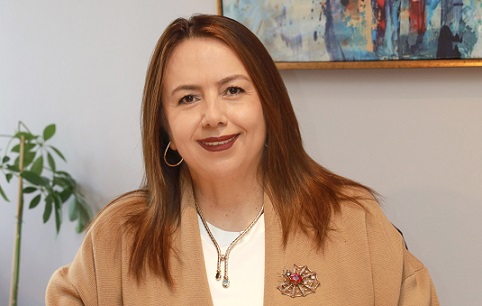 “İyi Kız” Kalıbının Görünmeyen Bedeli: Tükenmişlik