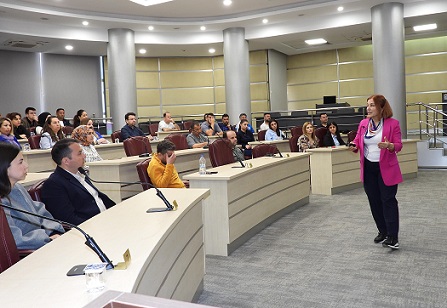 Kepez Belediyesi personeline ‘Etkili İletişim Becerileri Eğitimi’