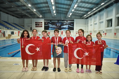 Kepezspor yüzme takımından 5 altın, 4 gümüş, 6 bronz başarı