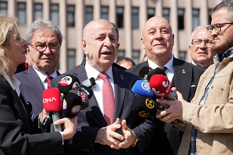 “İktidarı Tasvip Etmeyenler Bu Ülkenin Zencileri Değildir”