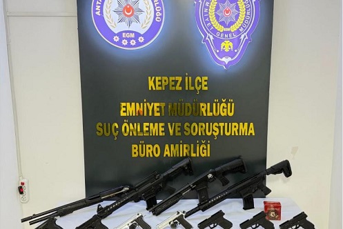 Antalya Kepez’de şafak operasyonu
