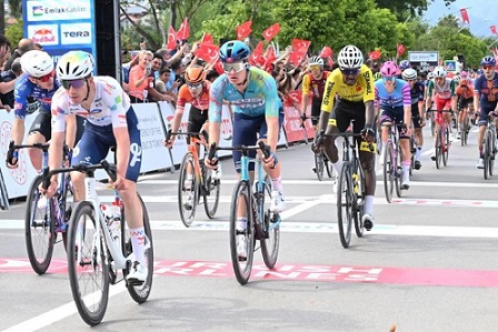 TUR 2026’nın en uzun etabı Patara’dan start aldı