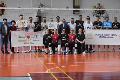 Antalya’da “Sağlık İçin Filede Buluşalım 9.Geleneksel Voleybol Turnuvası” başladı