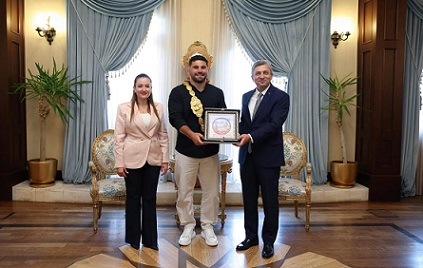 Vali Şahin, Başpehlivan Erkan Taş’ı ağırladı