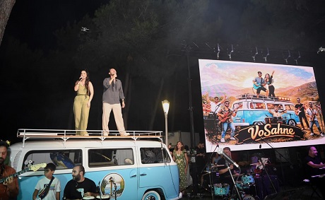 Konyaaltı’nda “Gündüz Şampiyonluk, Gece Konser Coşkusu”