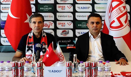 Antalyaspor’un yeni hocası Osman Özköylü