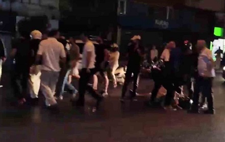 Antalya’da Korna Tartışması: 3 Kişi Genç Motosikleti Dövdü