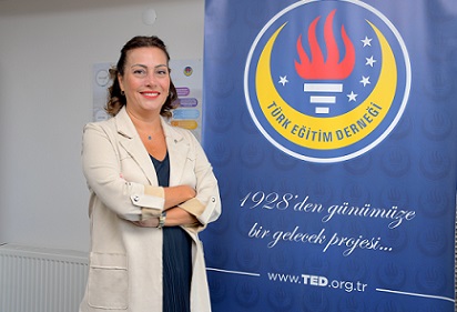 Gençler Yapay Zekâya Sadece Ödev İçin Değil, Dertleşmek İçin de Başvuruyor