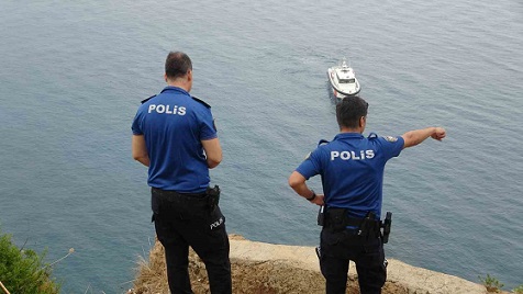 Antalya Falezlerinde “Yardım Edin” Alarmı