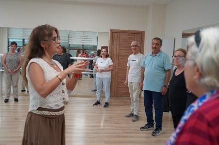 Konyaaltı’nda Alzheimer’la Mücadelede Sanat Dönemi